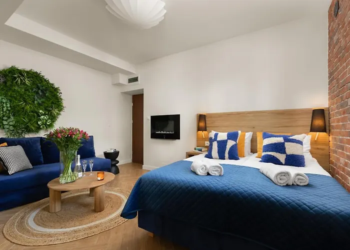 Movo Underwall Old Town Apartment